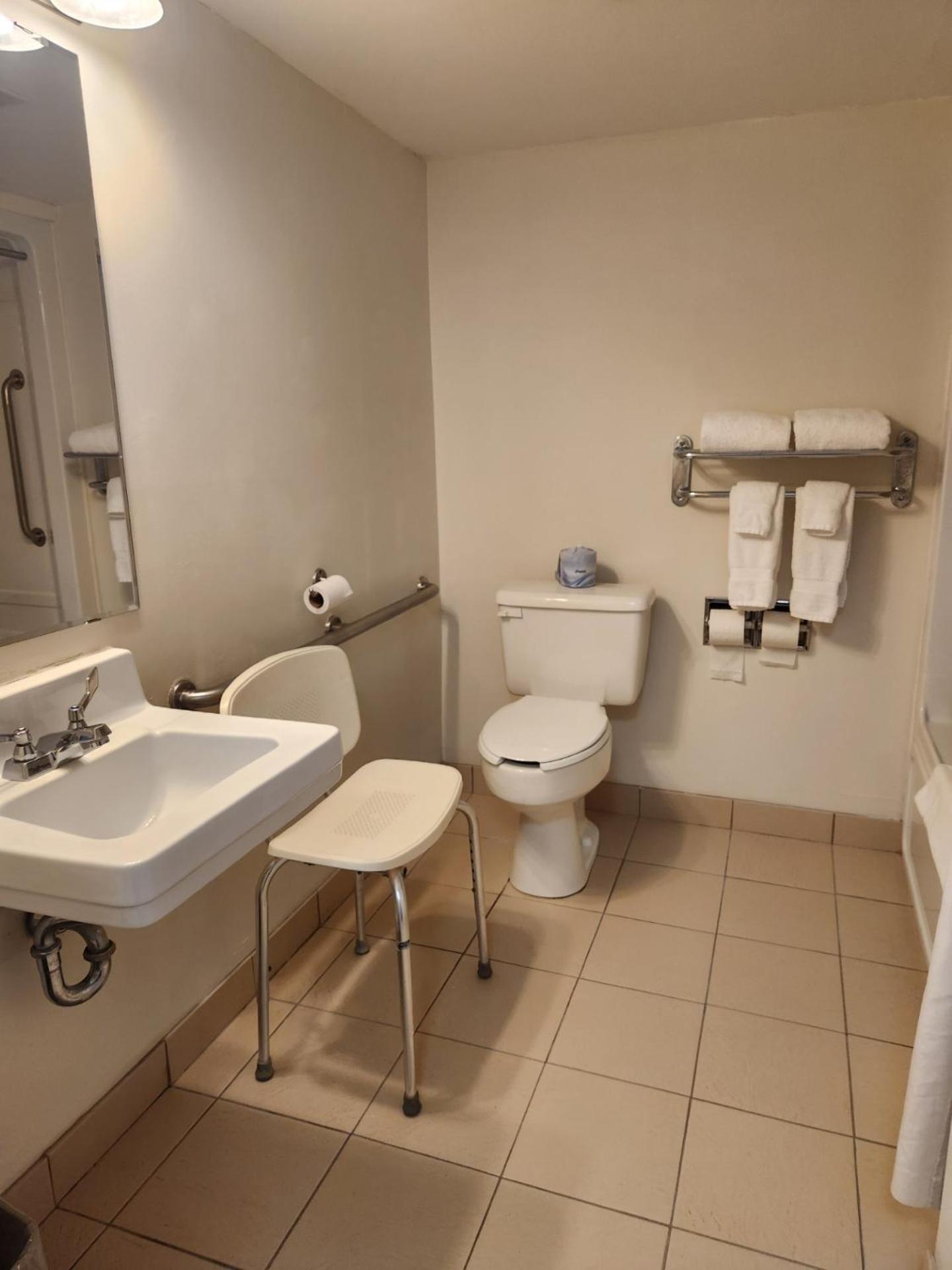 Travelodge By Wyndham Hotel