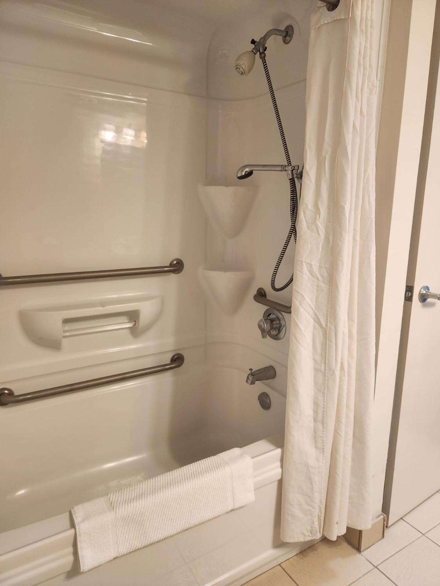 Hotel Travelodge By Wyndham 3*