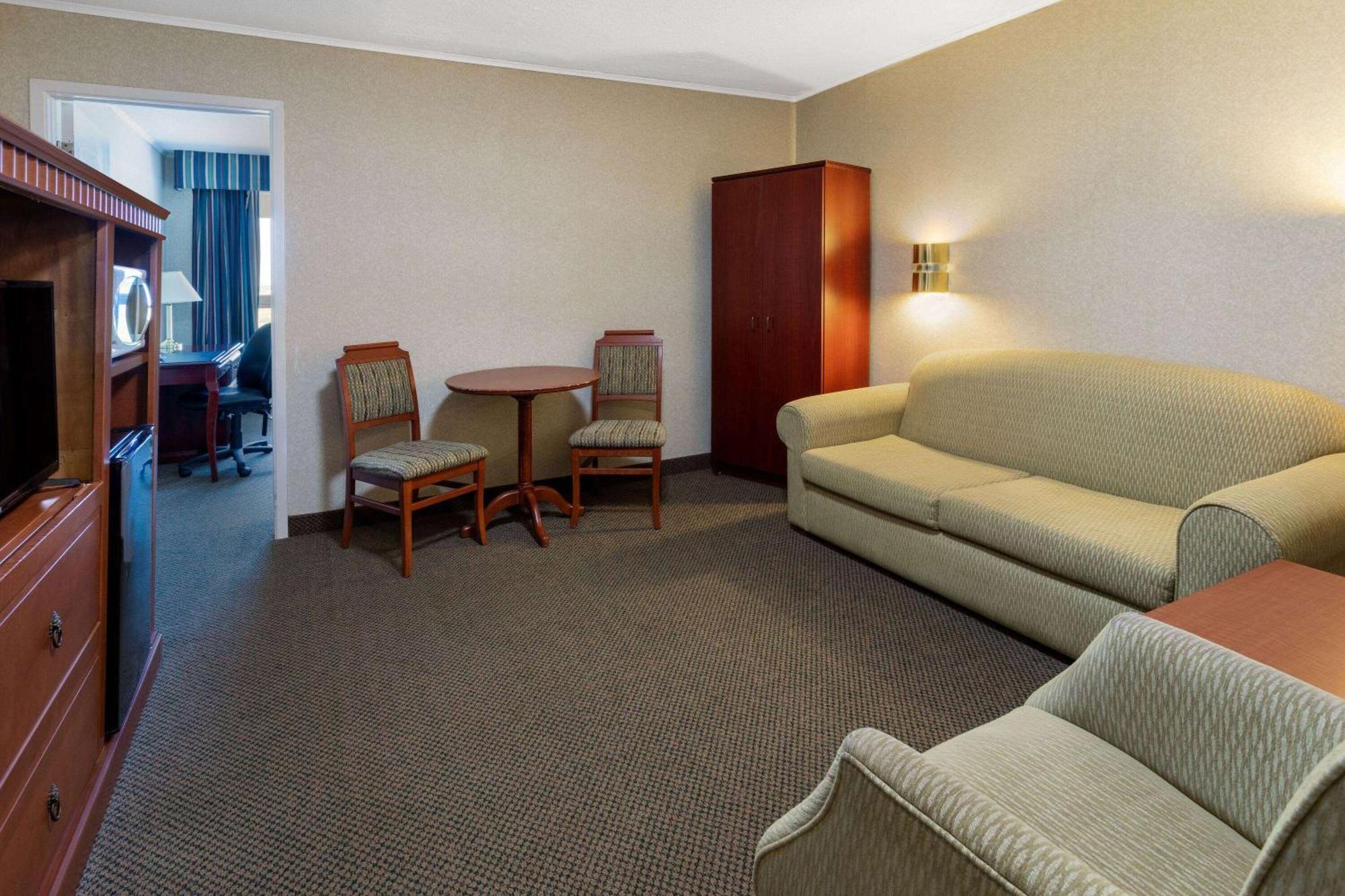 Travelodge By Wyndham Hotel
